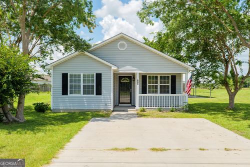 673 Johnson St, Ray City, GA, 31645-8114 | Card Image