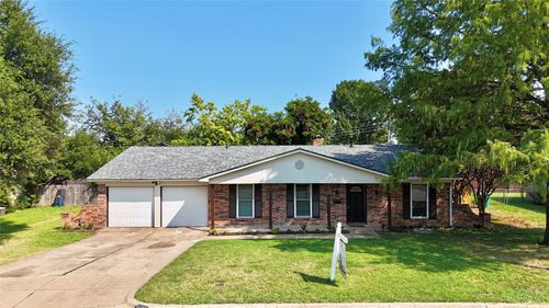 5705 Waits Ave, Fort Worth, TX, 76133-3324 | Card Image