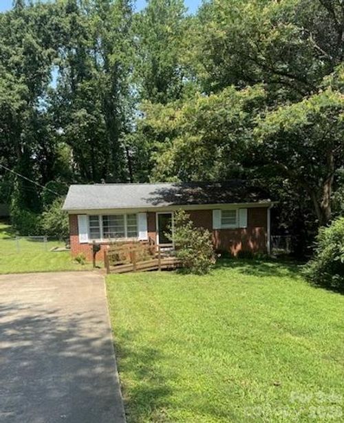 411 Holly Hills Rd, Dallas, NC, 28034-7661 | Card Image