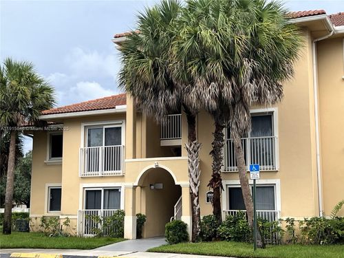 unit-32-3-9905 Westwood Dr, Tamarac, FL, 33321-1833 | Card Image