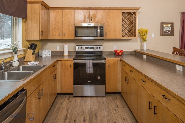 New LVP flooring, new appliances, ready for a new owner! | Image 7
