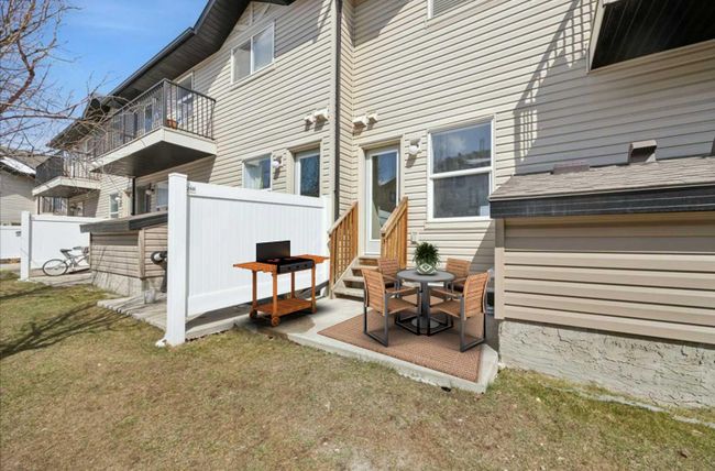 288 Saddlebrook Point Ne, Home with 2 bedrooms, 1 bathrooms and 2 parking in Calgary AB | Image 14