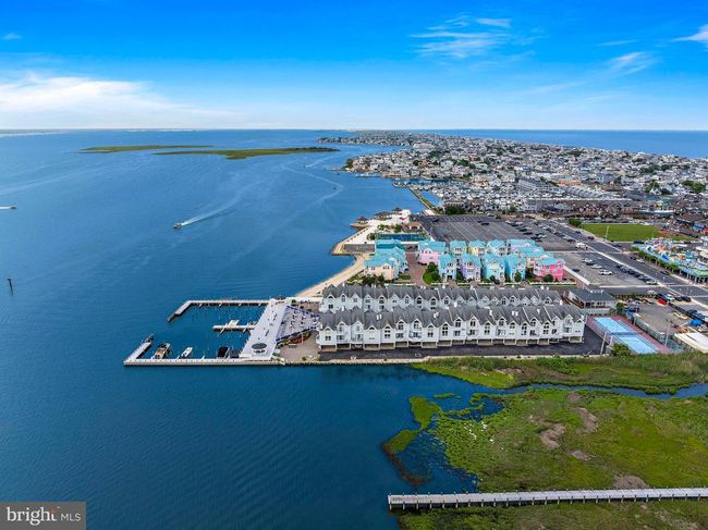 APT-8S - 420 8 Th St, Townhouse with 4 bedrooms, 2 bathrooms and null parking in BEACH HAVEN NJ | Image 10