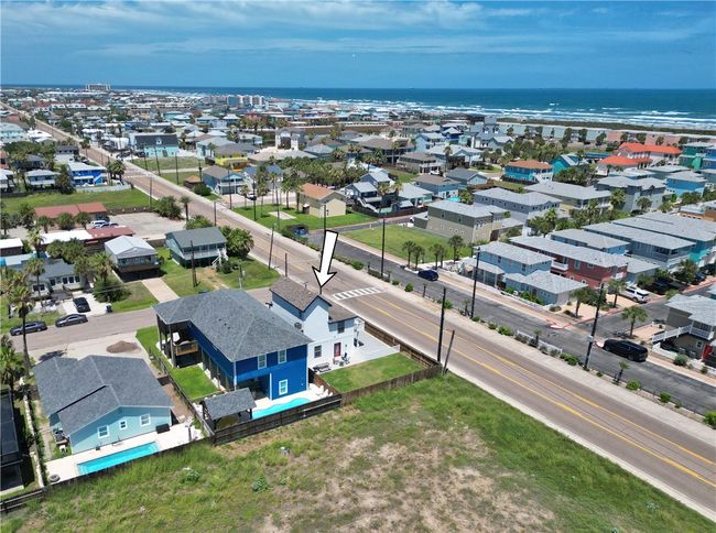 514 Royal Palm Dr, House other with 3 bedrooms, 3 bathrooms and 4 parking in Port Aransas TX | Image 8