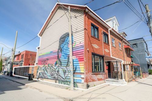 206 Bathurst St, Toronto, ON, M5T2R9 | Card Image