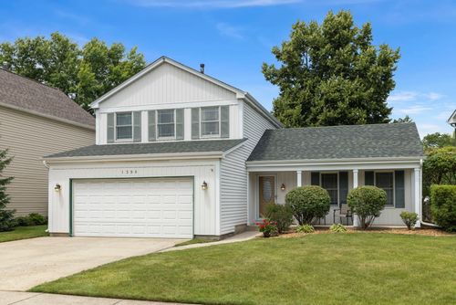 1396 Huntington Dr, Mundelein, IL, 60060-3212 | Card Image