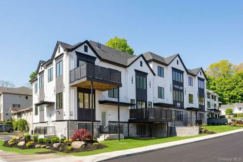 102-1 Hopal Ln, Monsey, NY, 10952-2295 | Card Image