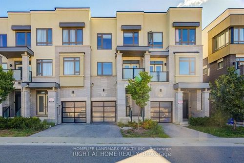 unit-3c-33 John Stocks Way, Thornhill, ON, L3T0G1 | Card Image