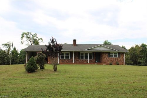 1662 Ralph Joyce Rd, Sandy Ridge, NC, 27046-7325 | Card Image