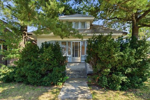 5500 W Haddon Ave, Chicago, IL, 60651-2701 | Card Image