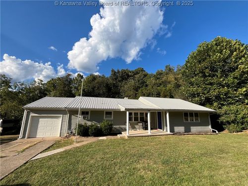 103 Greenbrier Dr, Ripley, WV, 25271-1623 | Card Image
