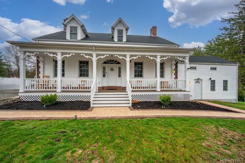 18 Gilchrest Rd, Congers, NY, 10920-2333 | Card Image