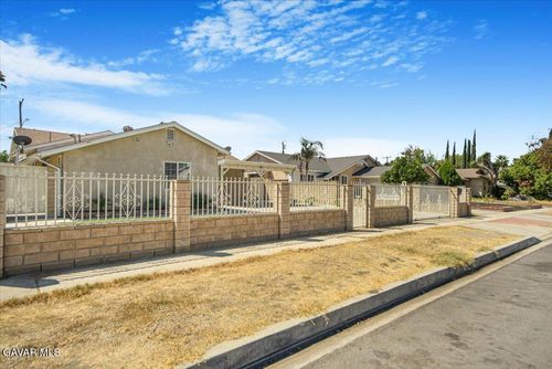 13130 Schoenborn St, Sun Valley, CA, 91352 | Card Image