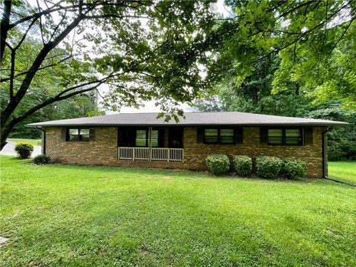 22 Marty Ln, Dallas, GA, 30132-8181 | Card Image