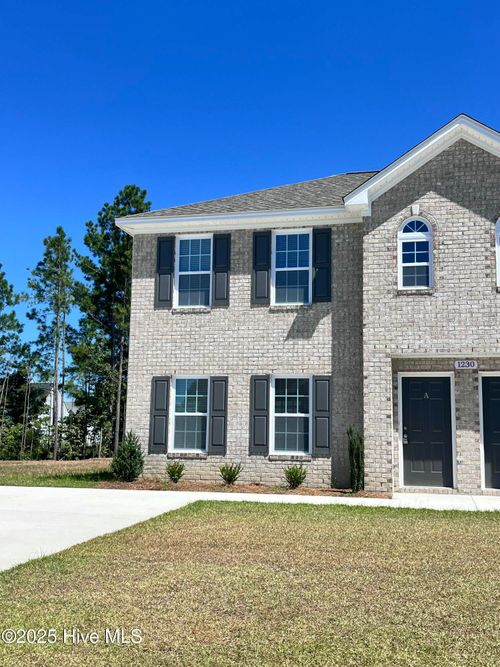 a-1230 Masters Ln, Greenville, NC, 27834-8054 | Card Image