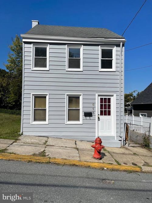 615 Fremont St, LANCASTER, PA, 17603-5556 | Card Image