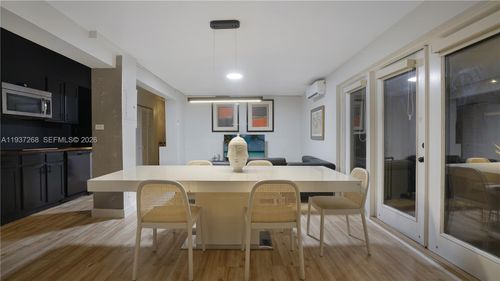 2-1645 Ne 9th Ave, Fort Lauderdale, FL, 33305-3105 | Card Image