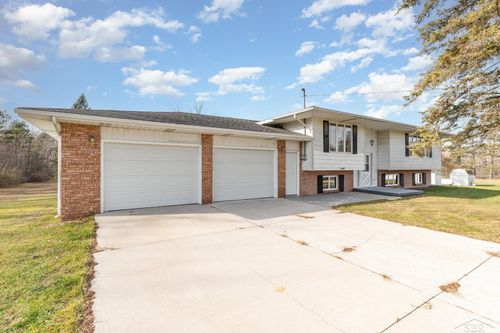 3532 S 10 Mile Rd, Breckenridge, MI, 48615-9629 | Card Image