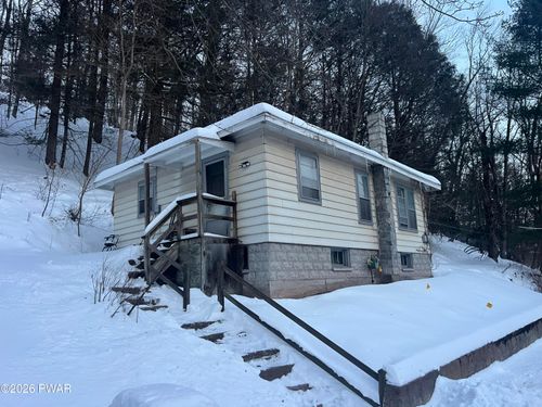 40 Watts Hill Rd, Honesdale, PA, 18431-2175 | Card Image