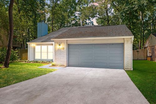 43 N Cypress Pine Dr, The Woodlands, TX, 77381-2808 | Card Image
