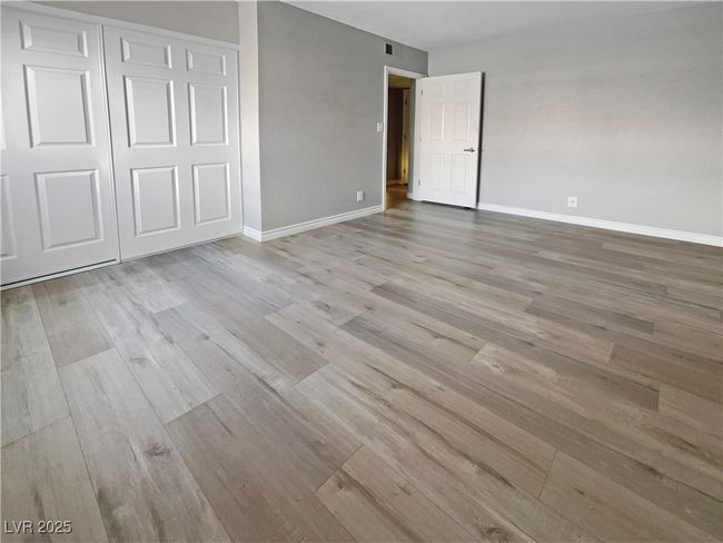 UNIT-421 - 5286 River Glen Dr, Condo with 1 bedrooms, 1 bathrooms and null parking in Las Vegas NV | Image 6