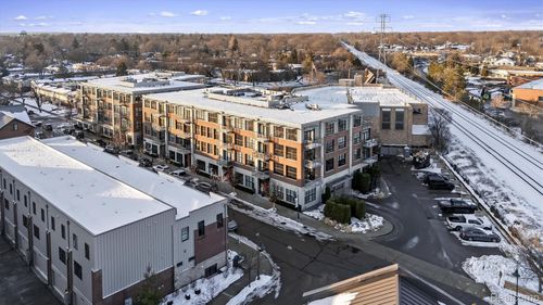 401-2051 Villa Rd, Birmingham, MI, 48009-6570 | Card Image