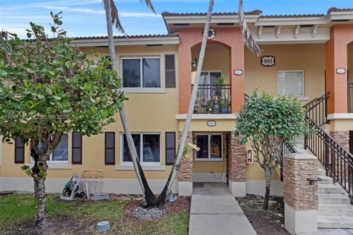 unit-102-985 Ne 33rd Ter, Homestead, FL, 33033-5348 | Card Image