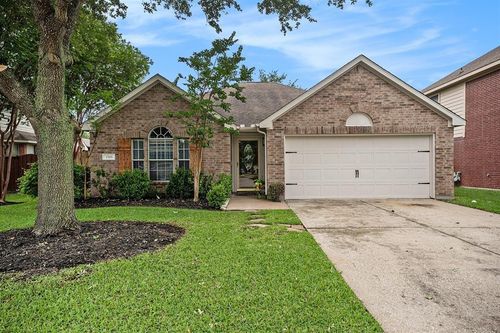 7703 Omaha Dr, Baytown, TX, 77521-8794 | Card Image