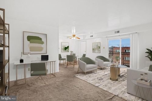 301-4270 E Capitol St Ne, WASHINGTON, DC, 20019-4491 | Card Image