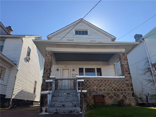213 Franklin Ave, Ellwood City, PA, 16117-2215 | Card Image