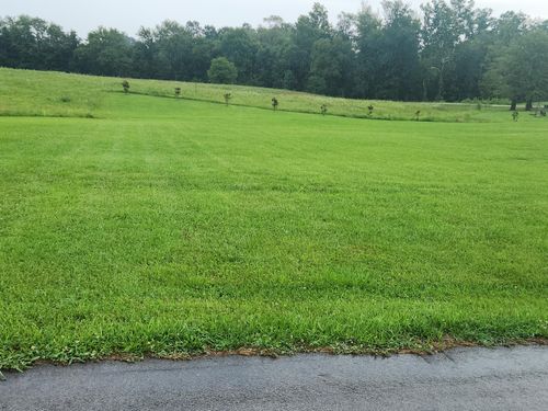 10 River Oaks Cir, London, KY, 40744-8571 | Card Image