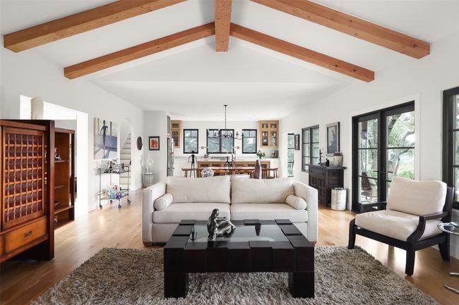 Living area plenty of natural light | Image 18
