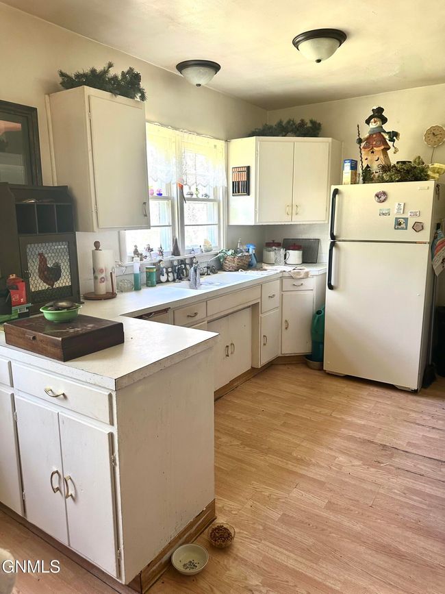 10185 99 Th St Se, House other with 5 bedrooms, 3 bathrooms and null parking in Oakes ND | Image 18