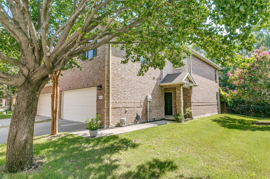 Muirfield Dr, Lewisville, TX 75067