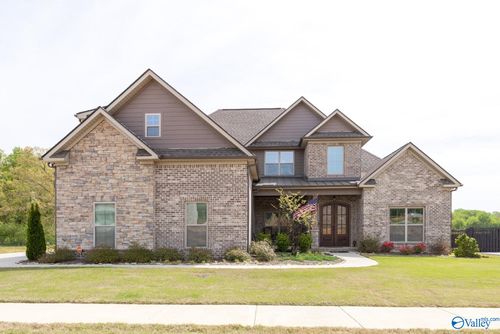 16082 Darby Dr, Athens, AL, 35613-2697 | Card Image