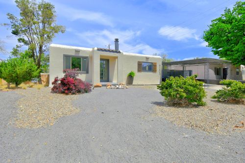 9205 Cherokee Rd Ne, Albuquerque, NM, 87111-4642 | Card Image
