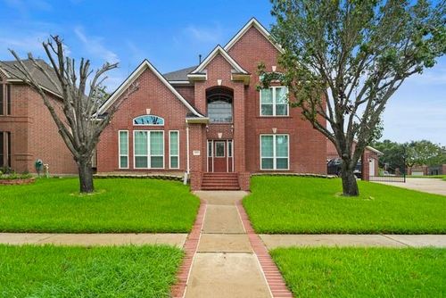 2806 Carmel Woods Drive, Seabrook, TX, 77586 | Card Image