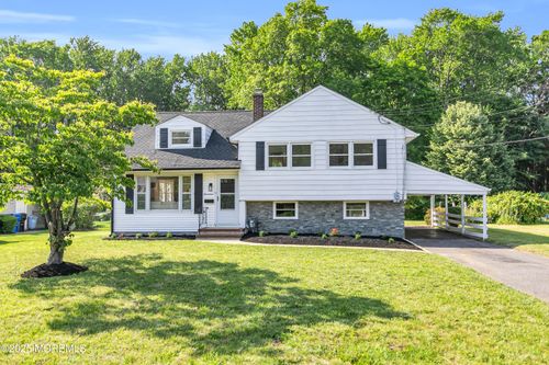 17 Woodsend Rd, Middletown, NJ, 07748-2325 | Card Image
