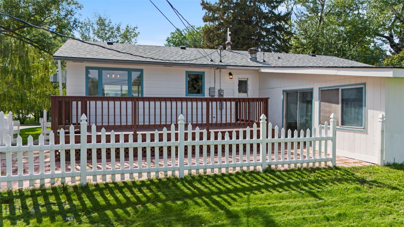Residential in Townsend 3