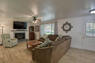 13305 W Meadowview Ln, Home with 4 bedrooms, 3 bathrooms and null parking in Nine Mile Falls WA | Image 3