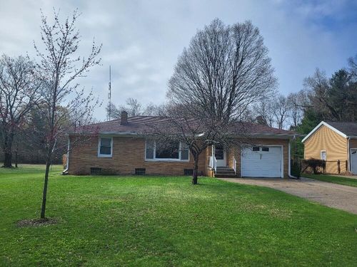 5867 Dowling St, Montague, MI, 49437-9393 | Card Image