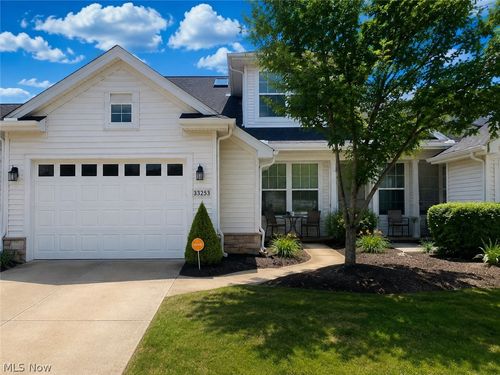 33253 Fairport Dr, Avon Lake, OH, 44012-2375 | Card Image