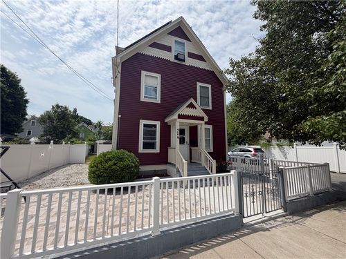 324 Dudley St, Providence, RI, 02907-1011 | Card Image