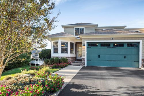 11 Theresa Ln, Port Jefferson, NY, 11777-2097 | Card Image