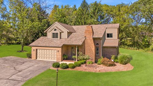 158 York Cir, Valparaiso, IN, 46385-8052 | Card Image