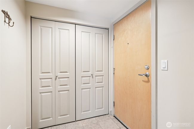 APT-205 - 2929 1 St Ave, Condo with 1 bedrooms, 1 bathrooms and 1 parking in Seattle WA | Image 7