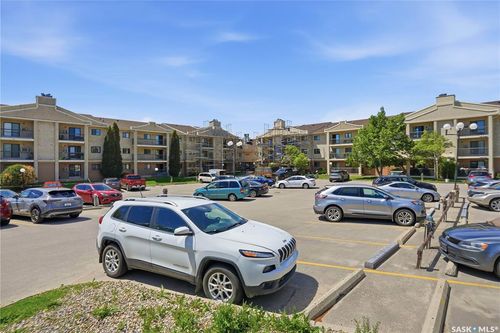 212-3420 Park St, Regina, SK, S4V2M9 | Card Image