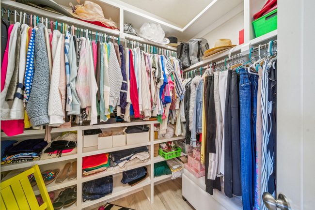 Primary Closet 1 | Image 25
