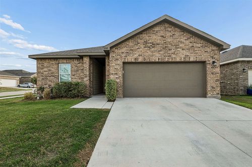 8360 Stovepipe Dr, Fort Worth, TX, 76179-8404 | Card Image