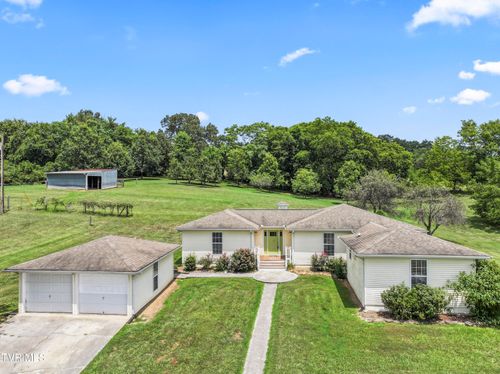 554 Briggs Rd, Dandridge, TN, 37725-4342 | Card Image